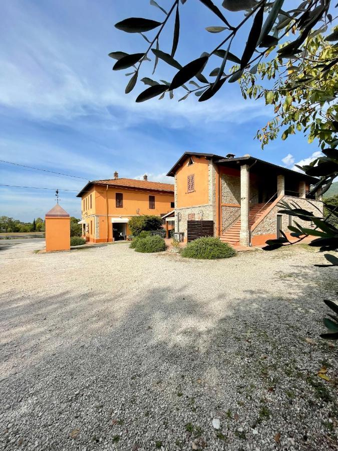 Locanda Settecamini Campello sul Clitunno Exterior photo